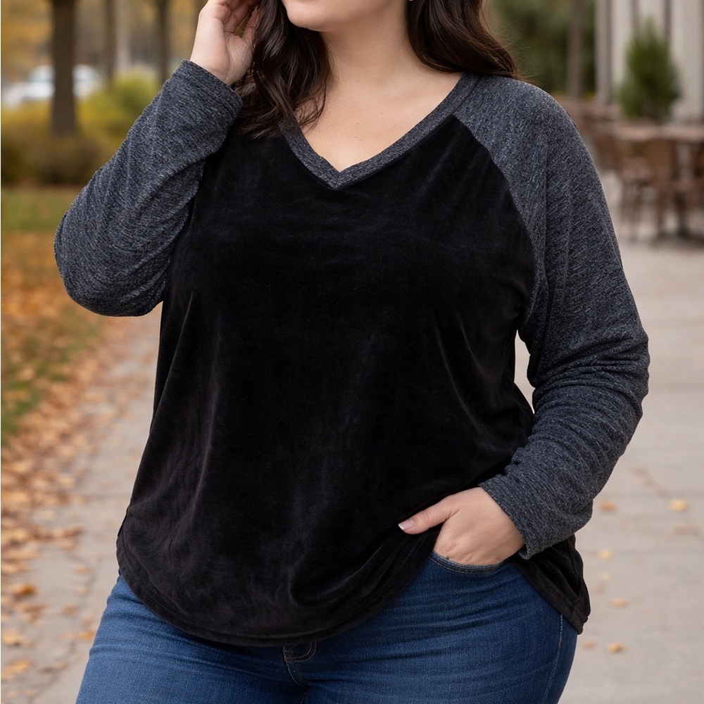 Cuddl Duds Velvety Warm Oversized Colorblock Sweatshirt | Black Gray | 2X